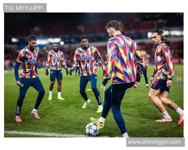 意大利与德国激战正酣12xian赛场上演足球巅峰对决引发球迷热议